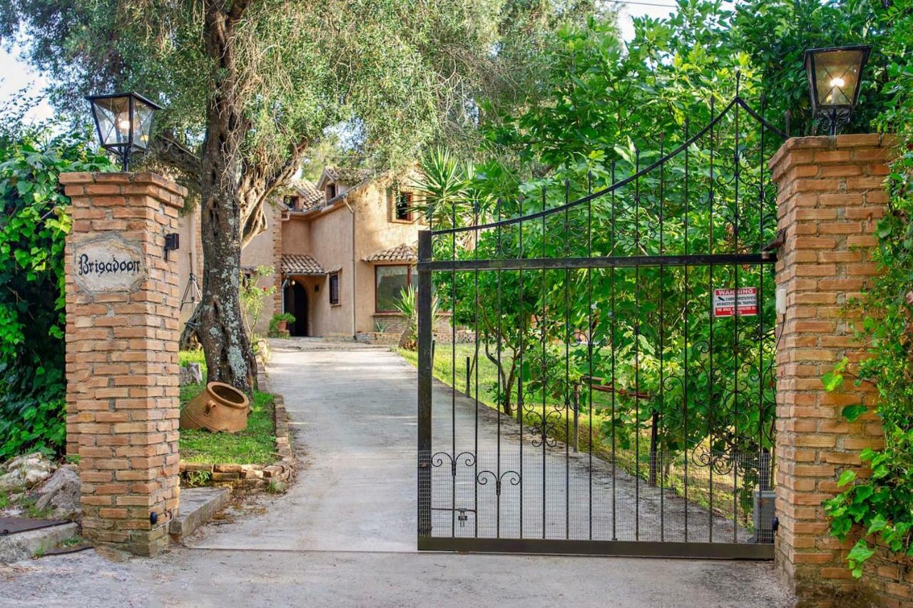 Villa Brigadoon Corfu Agios Ioannis Peristerion Dış mekan fotoğraf